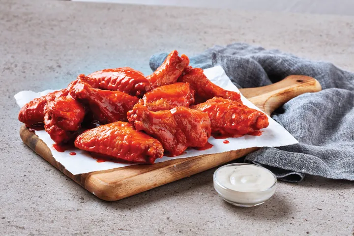 Traditional buffalo wings with ranch